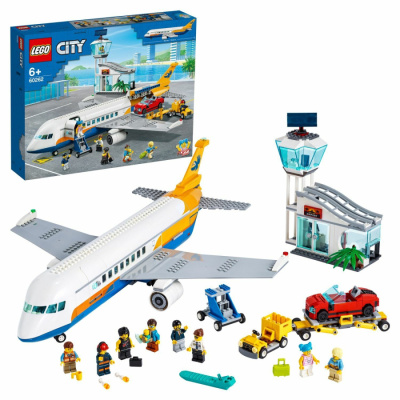 Конструктор LEGO CITY Airport Пассажирский самолёт