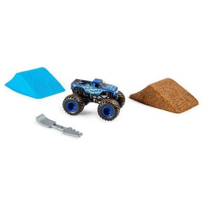 Монстр Джем Monster Jam Blue Thunder игровой набор с машинкой и кинетическим песком