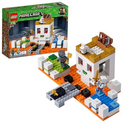 Конструктор LEGO Minecraft Арена-череп