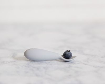 ezpz - Tiny Spoon (светло-серый)