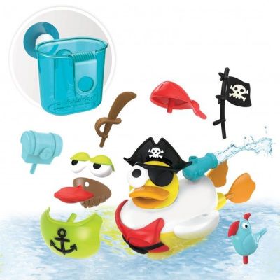 Игрушка водная "Утка-пират" с водометом и аксессуарами