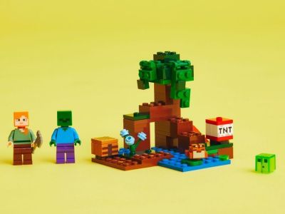 Конструктор LEGO Minecraft Болотное приключение