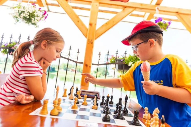 Игра в шахматы. Фантастически полезная игра для развития ребенка.